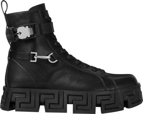 versace greca labyrinth black.